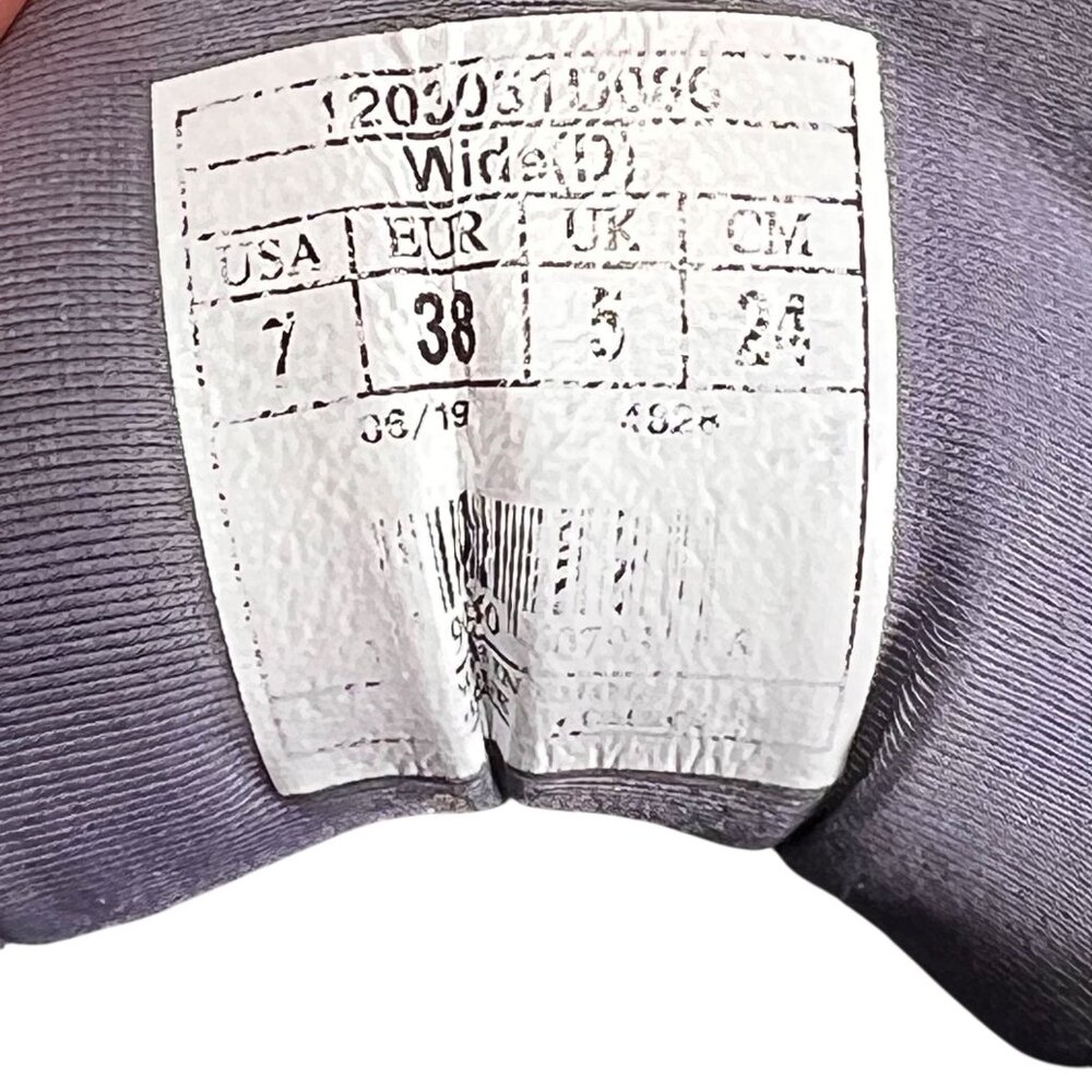 Brooks Ghost 12 Running Shoes Size 7D Women Violet EU38 Wide Purple 1203051D086 - Picture 6 of 16